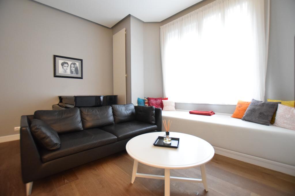Luxury Apartment By Hi5 - Szervita Suite Budapest Exteriör bild