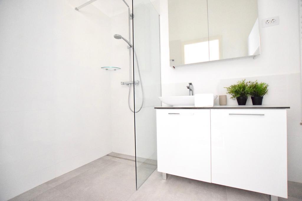 Luxury Apartment By Hi5 - Szervita Suite Budapest Exteriör bild